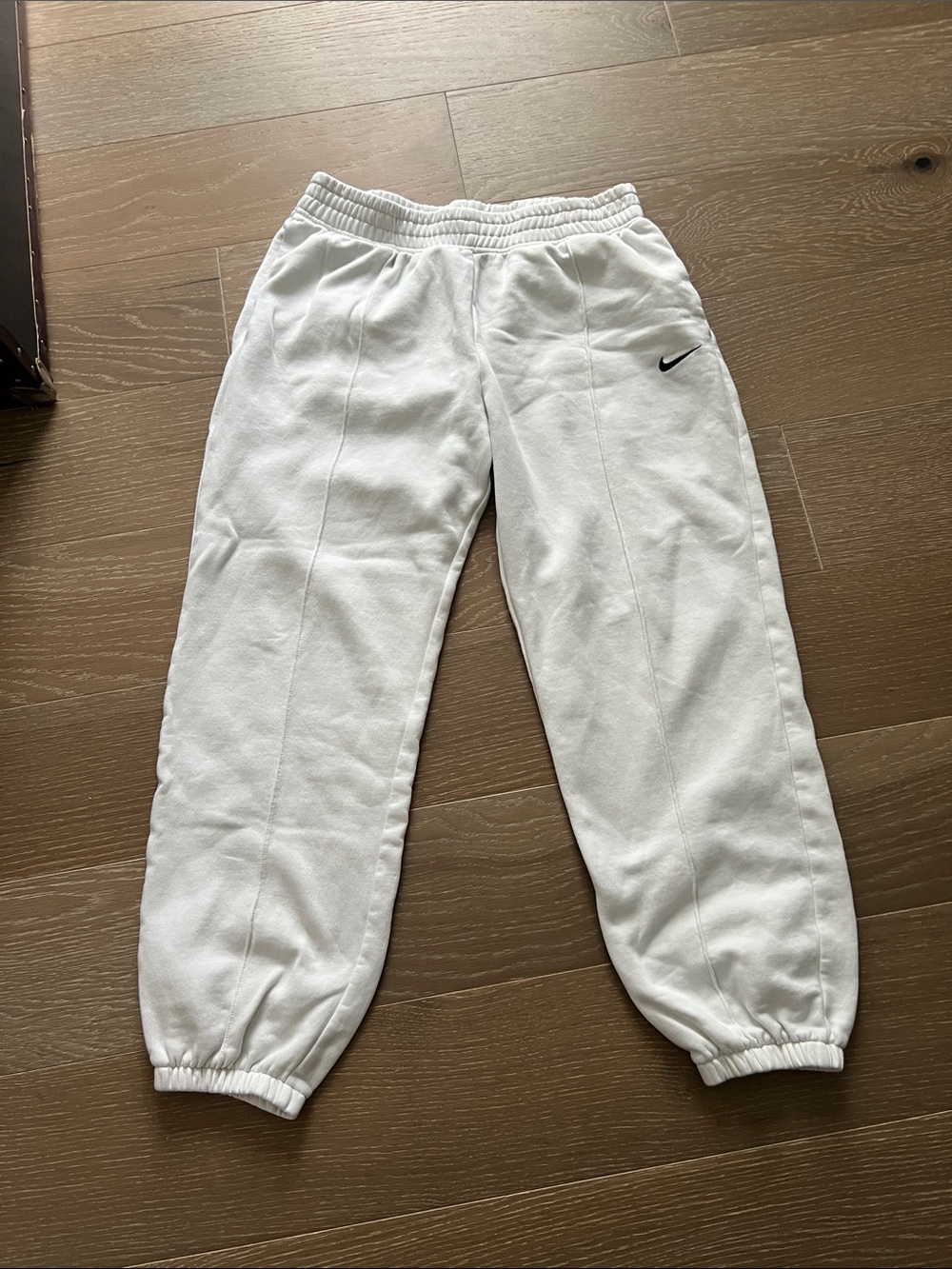 Nike womens White Fleece Jogger Pants